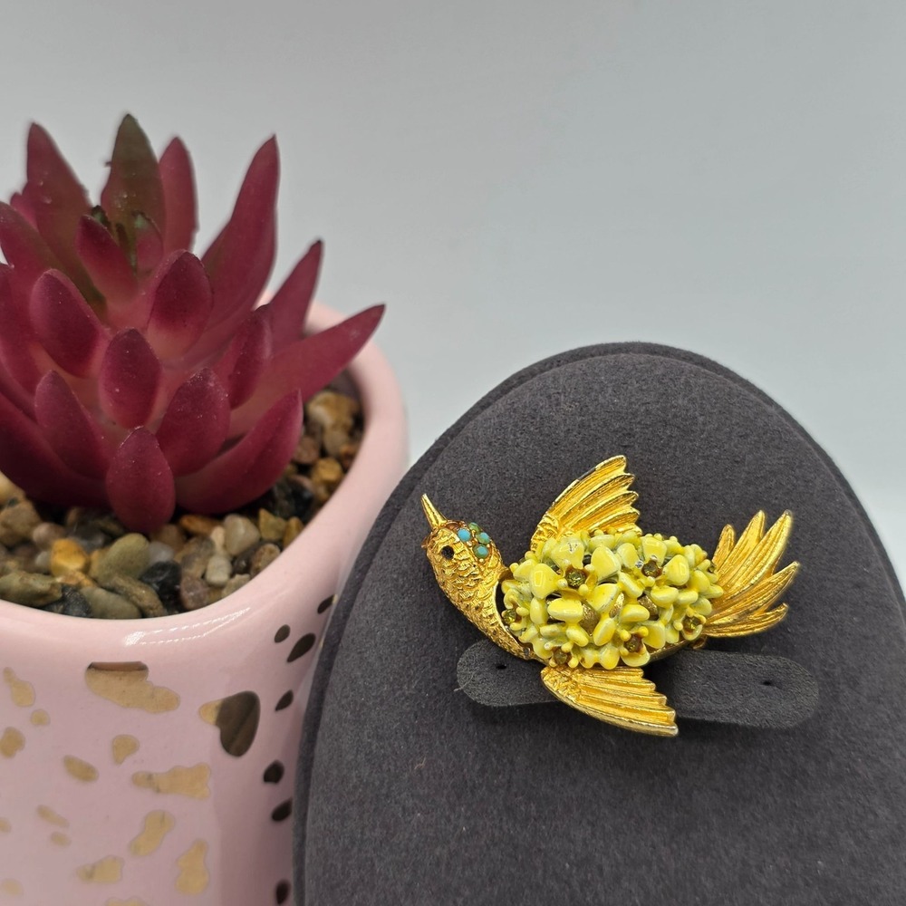 Vintage Signed SA Bird Brooch Gold Tone Enamel Flower Accent Rhinestone Eye